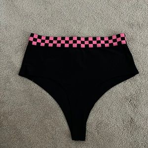 iheart raves checkered bottoms size L